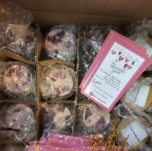 Christina's AmaZing Scented Candle Delights /Size, Color, Fragrance, & Potpourri - Picture 4 of 15